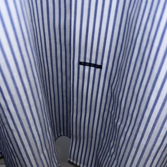 Banana Republic Blue & White Striped Non-Iron dress work shirt L Camden Fit 👍 - Picture 4 of 6